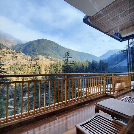 The Woodpecker Inn & Cafe, Jibhi Екстер'єр фото